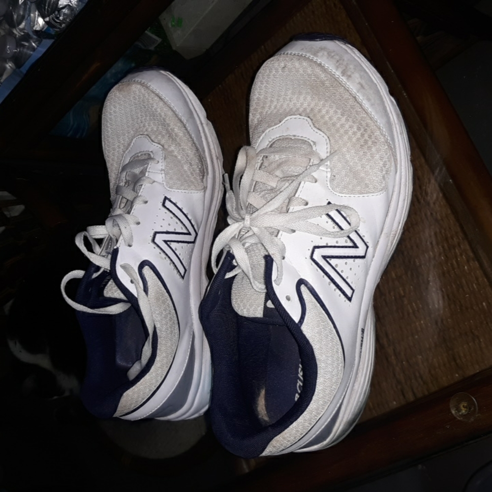 New Balance Size 10 1/2 (SKU OB 354)